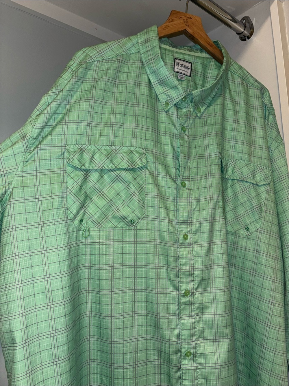Heybo Men's Mint Green Plaid Button-Down Fishing Shirt - Picture 3 of 5